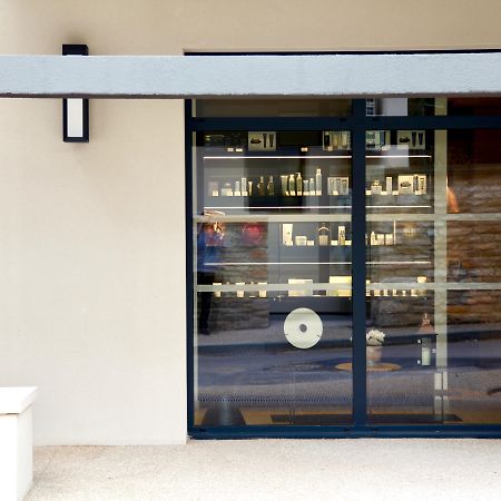 乐利斯铂尔格酒店，餐厅及Spa中心 沃恩-罗曼尼 外观 照片